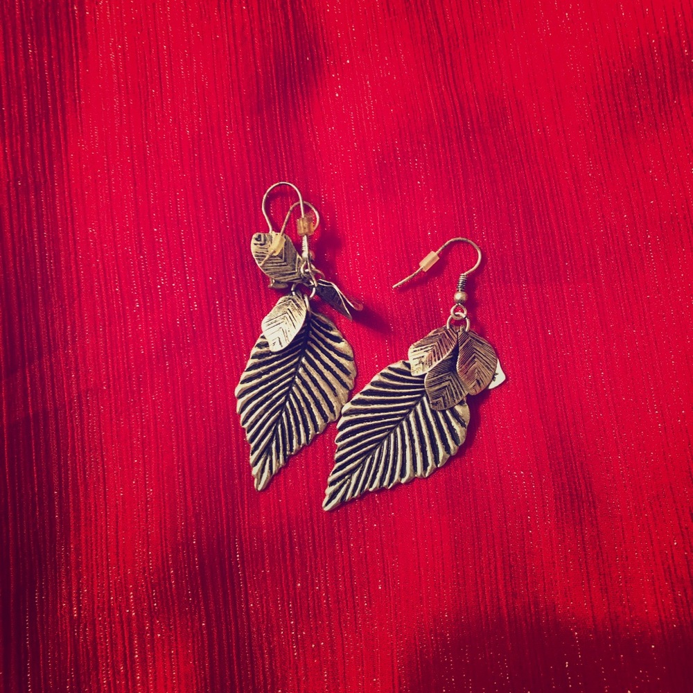 Cute silver plated earrings
